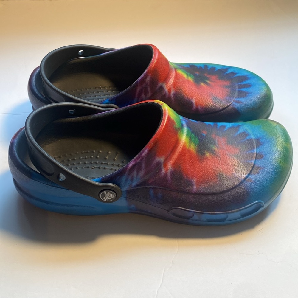 Colorful Crocs - Picture 4 of 6